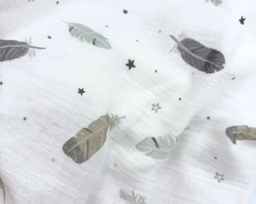 muślin-biały-wzór-w-piórka