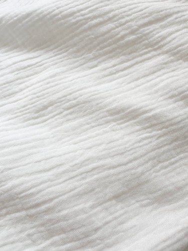 Prześcieradło-muślinowe-z gumką-do-dostawki-90x50-kremowe-ecru-zbliżenie