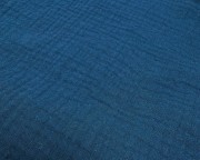 Prześcieradło-muślinowe-z gumką-do-wózka-gondoli-80x40-granatowe-navy-zbliżenie