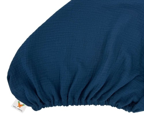 Prześcieradło-muślinowe-z-gumką-do-łóżeczka-140x70-granatowe