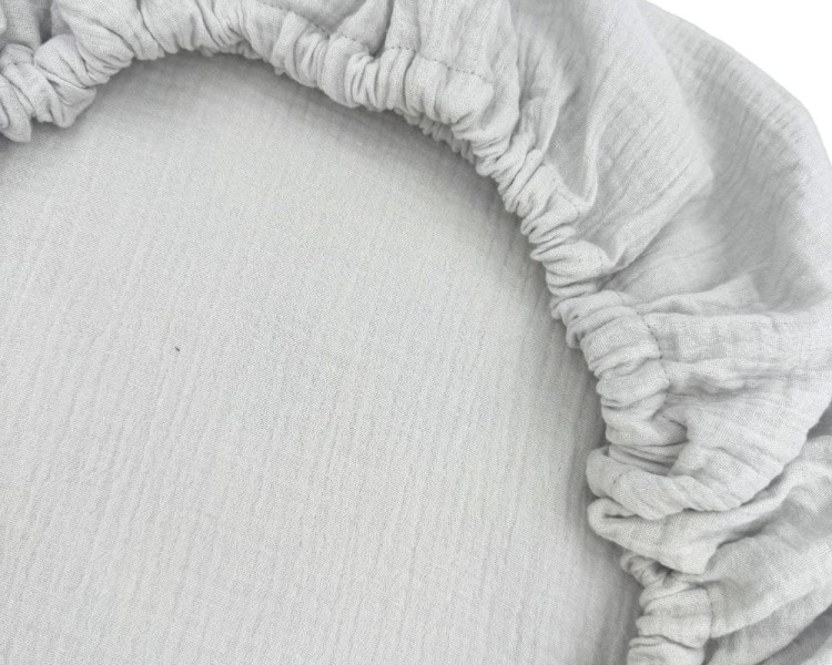 Prześcieradło-muślinowe-z-gumką-do-łóżeczka-140x70-jasny-szary-materiał