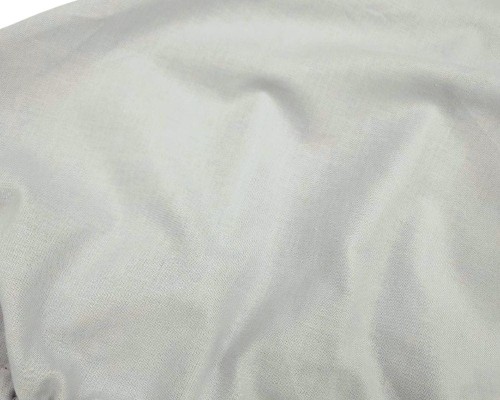 Prześcieradło-bawełniane-dziecięce-z-gumką-140x70-szare-materiał